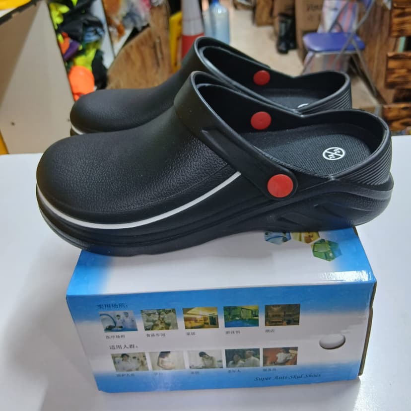 Industrial Black chef Crocs